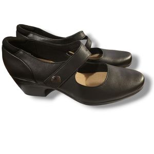 Clarks women's‎ formal dress shoes Emily Reaya Slip On Mary Jane Black Size 11W